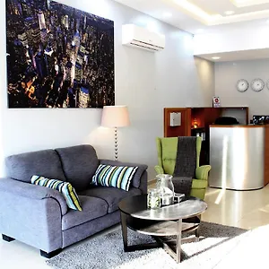 Al Burj Suites الدمام